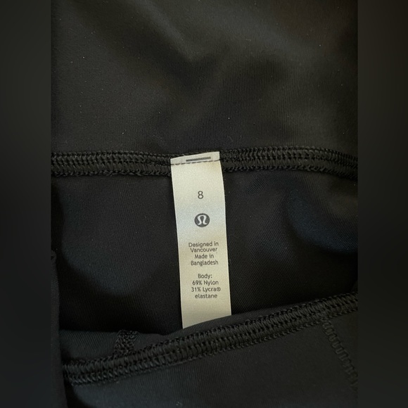 NWT Lululemon Wunder Under HR 28” - Picture 3 of 3